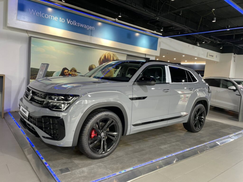 giá Teramont X 2025