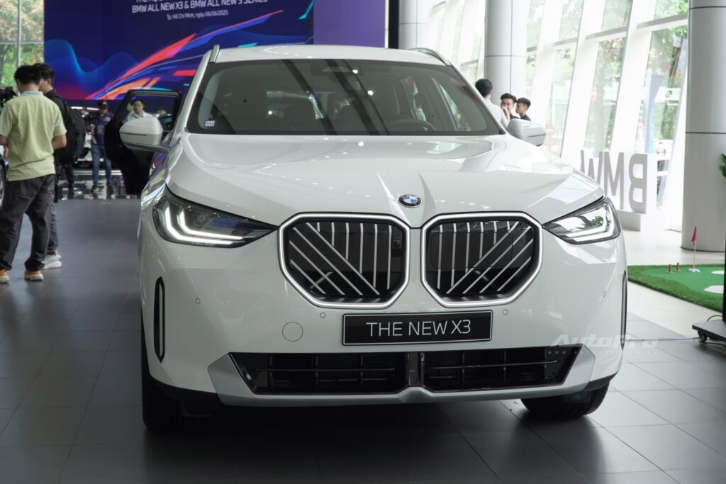 giá BMW X3 2025